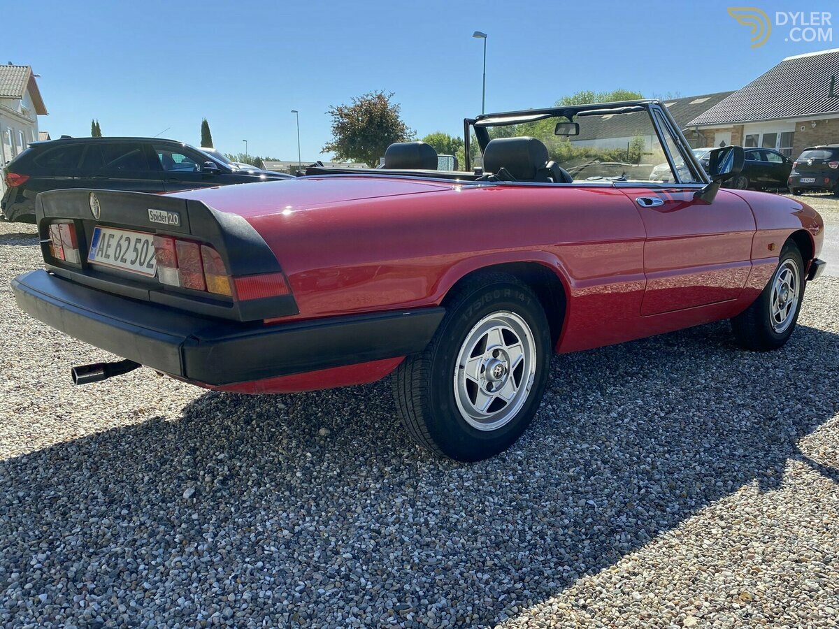 1986 Alfa Romeo Spider, foto 5