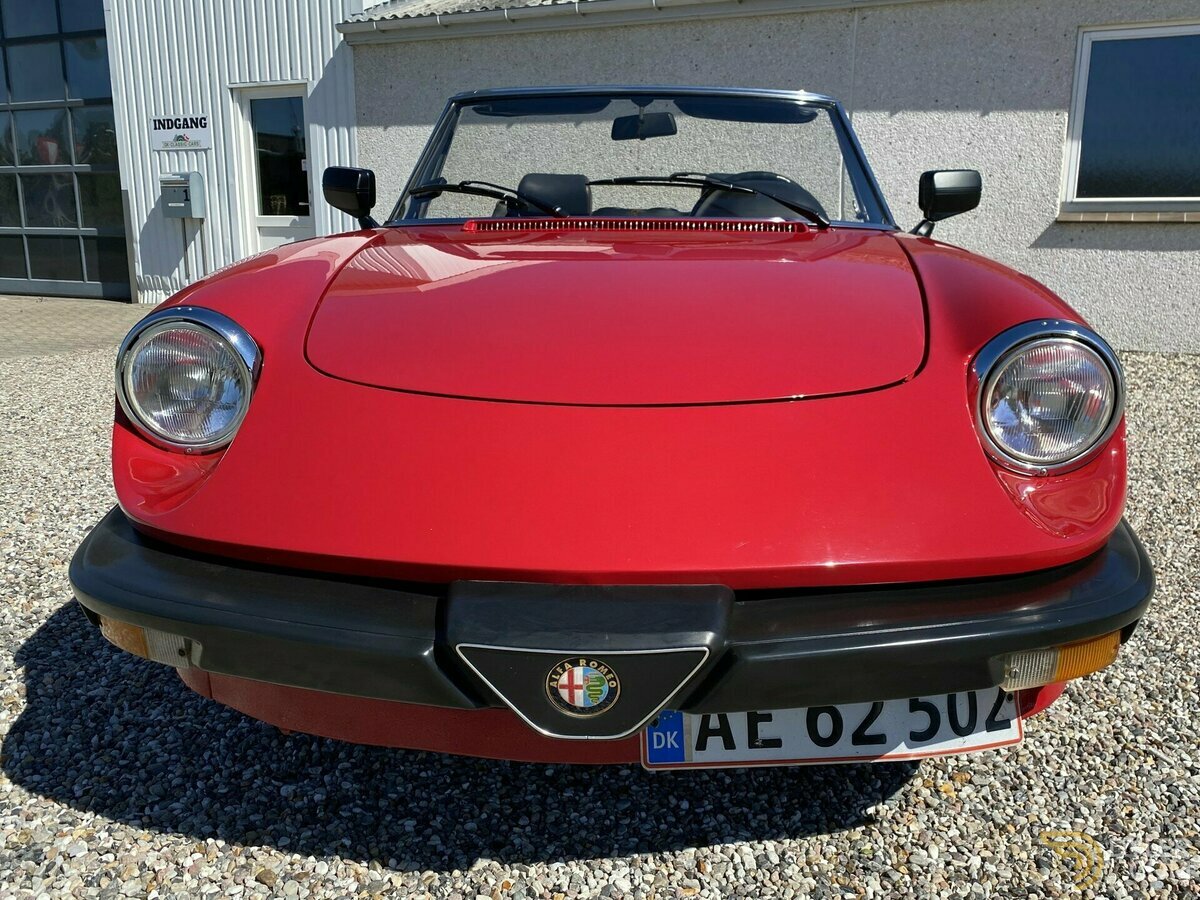 1986 Alfa Romeo Spider, foto 8