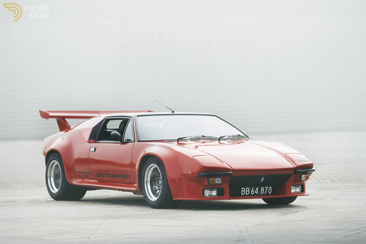 SCALA製　De Tomaso Pantera GTS ロードカー1973年 Schuco 1:43 De Tomaso Pantera GTS year 1973 red 450925300