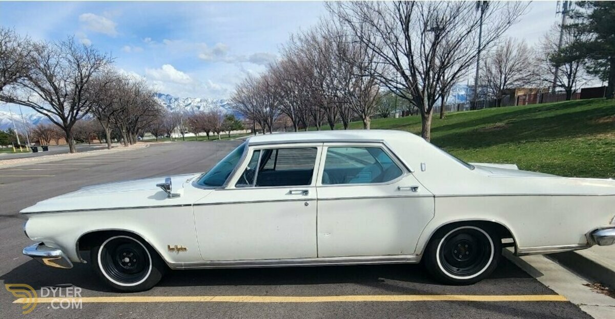 1964 Chrysler New Yorker Sedan, foto 2