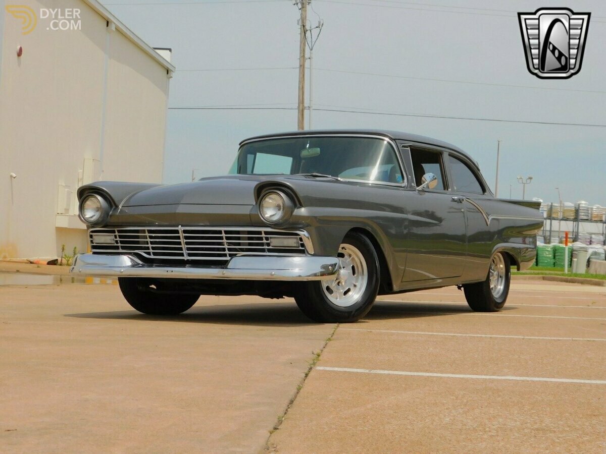 1957 Ford Custom, foto 2