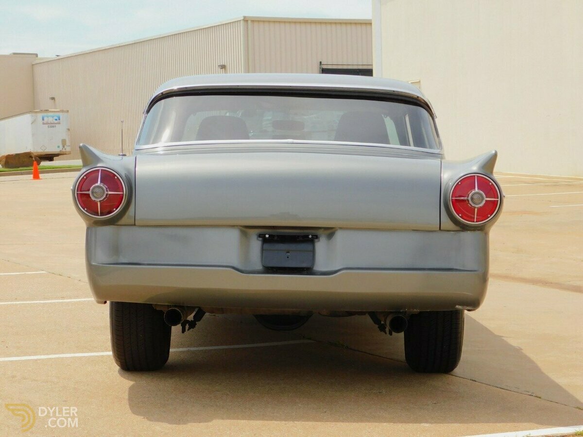 1957 Ford Custom, foto 4