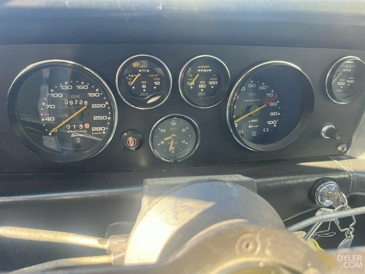 1976 Ferrari Dino 208 GT4, foto 2