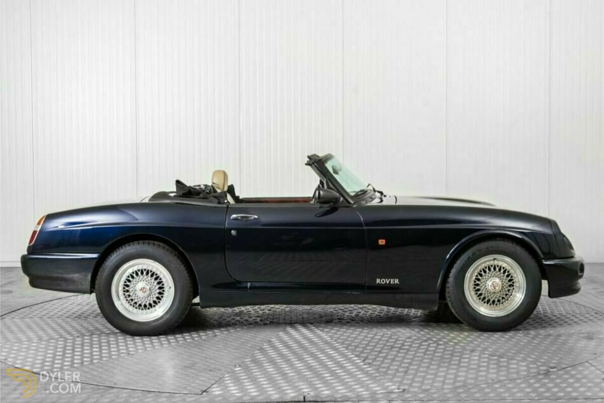 1991 MG RV8 4.0 V8 Oxford Blue LHD, foto 10