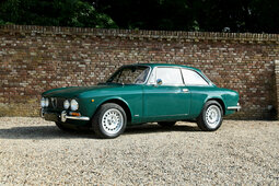 Alfa Romeo 2000 GTV Bertone Coupe 1973 Green
