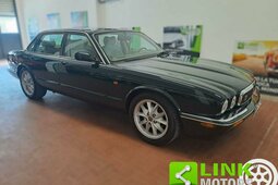 Jaguar XJ 3.2 cat Executive 1998 Verde