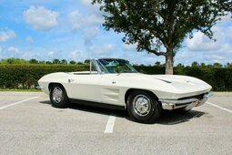 Chevrolet Corvette 1963 Branco