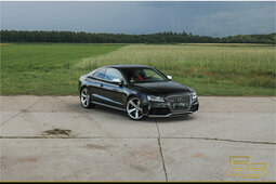 Audi RS5 Coupe 2011 Negro