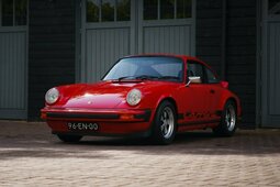 Porsche 911 3.2L 235hp carburated engine Coupe 1974 Red