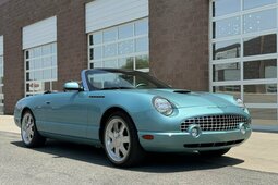 Ford Thunderbird 2002 Blau