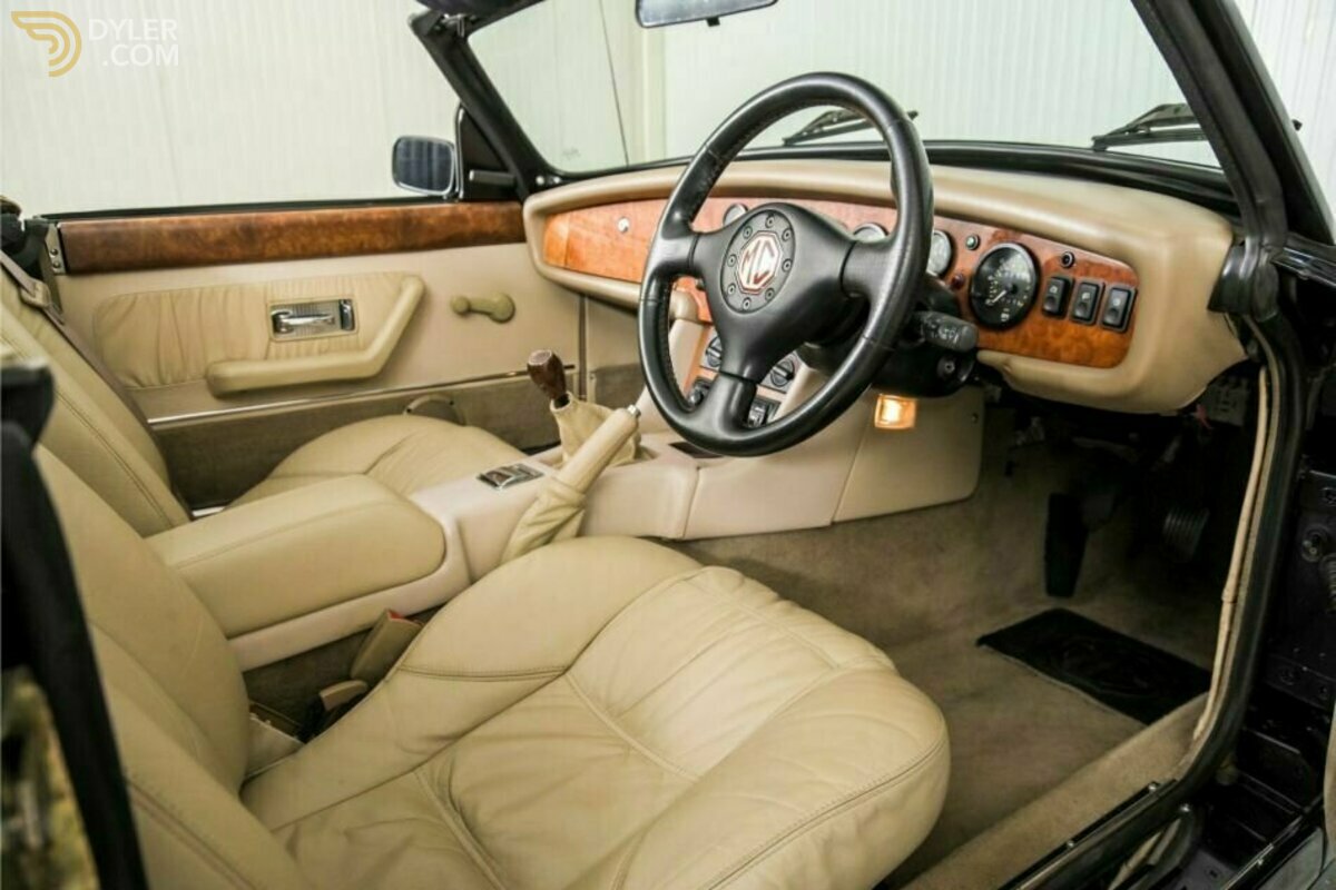 1993 MG RV8 4.0 V8, foto 11