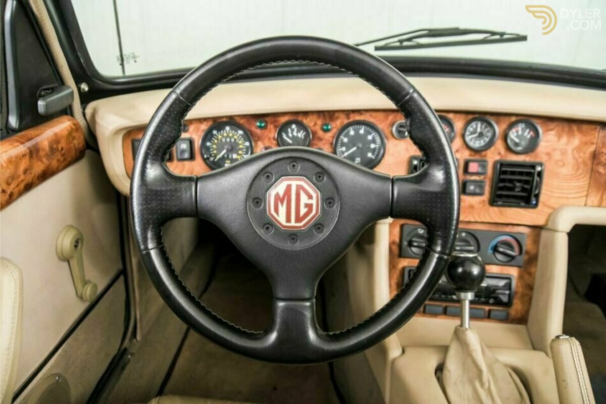 1994 MG RV8 4.0 V8 LHD, foto 8