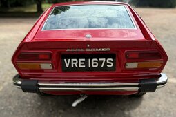Alfa Romeo Alfetta GTV 2.0 Hatchback 1977 Vermelho