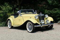 MG TD Supercharged Roadster Descapotable / Roadster 1952 Amarillo