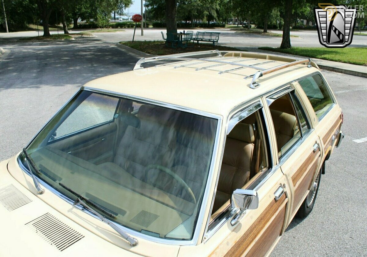 1981 Chrysler Le Baron Town and Country, foto 9