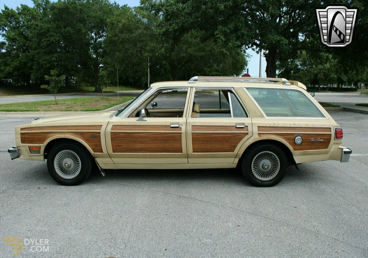 1981 Chrysler Le Baron Town and Country, foto 12