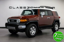 Toyota FJ Cruiser VVTi V6 Kleintransporter 2010 Rot