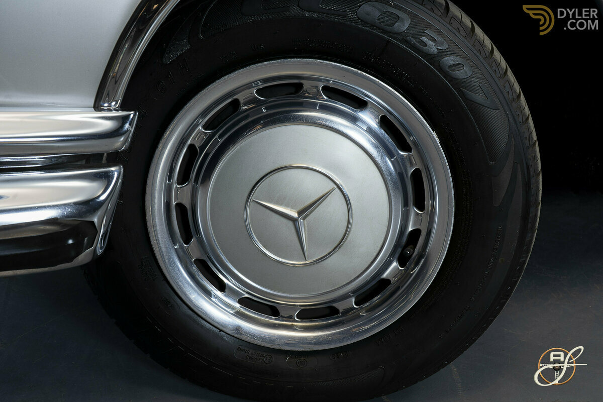 1970 Mercedes-Benz 280 SE 3.5 W111, foto 9