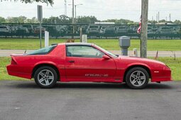 Chevrolet Camaro IROC-Z Coupe 1986