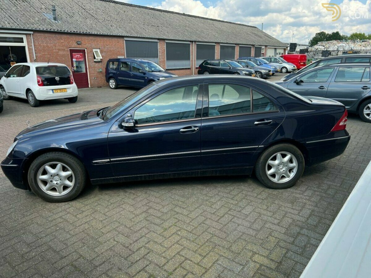 2001 Mercedes-Benz C 200 K. ELEGANCE, foto 2