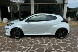 Toyota Yaris 1.6 Turbo 3 porte GR Yaris Circuit Hatchback 2024 White