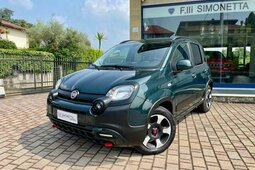 Fiat Panda Cross 1.0 FireFly S&S Hybrid Limousine 2024 Grün