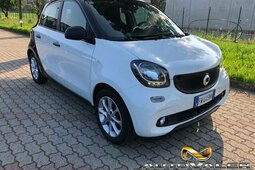 Smart ForFour 70 1.0 Passion 5 P. Sedan / Saloon 2019 White