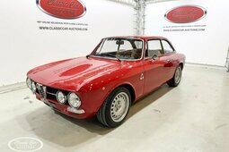 Alfa Romeo GT Bertone  - ONLINE AUCTION Coupe 1974 Red