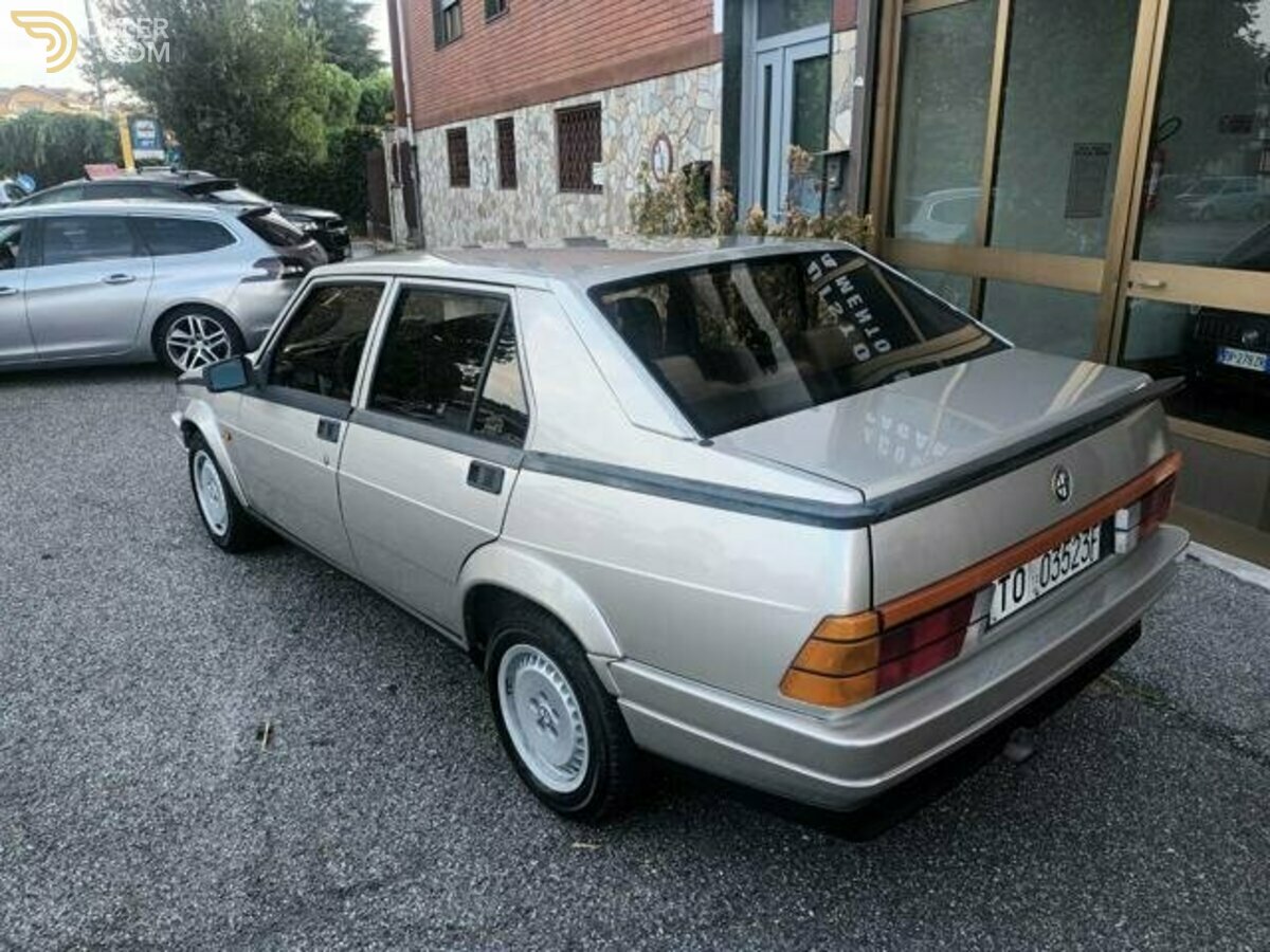 1986 Alfa Romeo 75 1.8i turbo PRIMA SERIE TARGHE ORIGINALI, foto 2