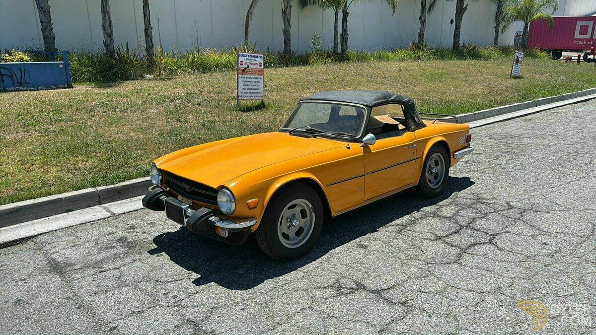 1975 Triumph TR6, foto 2