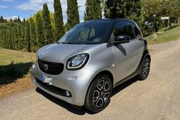 Smart ForTwo 70 1.0 twinamic Prime Pelle Led Fliesheck 2015 Silberfarben