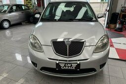 Lancia Ypsilon 1.2 Argento Fliesheck 2009 Silberfarben