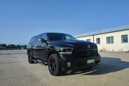 Dodge Ram 5.7 1500 lv8 hemi classic slt night Sedan / Saloon 2023 Black