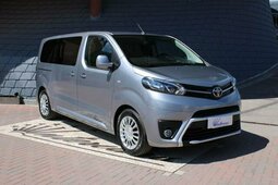 Toyota Proace 2.0D 144CV L1H1 9POSTI Kleintransporter 2024 Grau