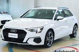 Audi A3 SPORTBACK 30 TFSI 1.000CC 110CV "S-LINE" Sedán / Berlina 2021 Blanco