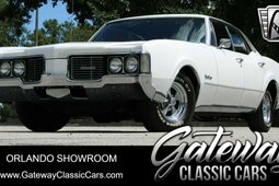 Oldsmobile 88 Delmont Limousine 1968 Weiss
