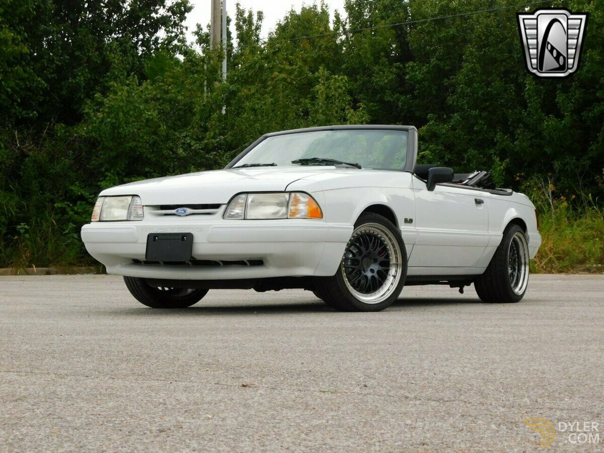 1990 Ford Mustang LX, foto 2
