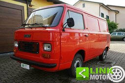 Fiat 900 T - 1977 1977 Rot