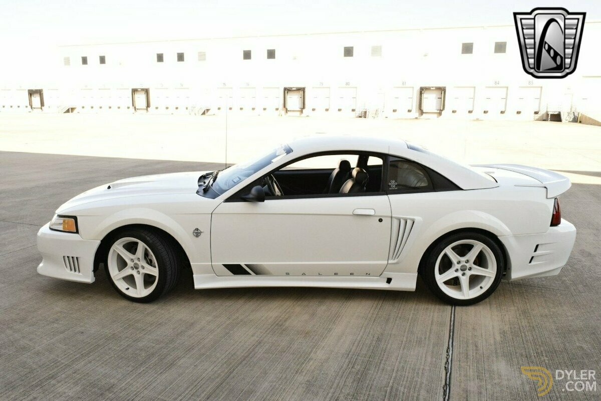 1999 Ford Mustang, foto 2