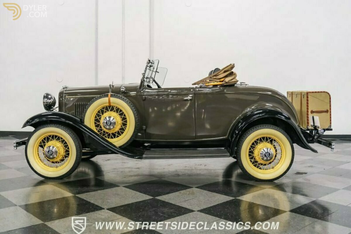 1932 Ford Model 18 V-8 Roadster Deluxe, foto 2