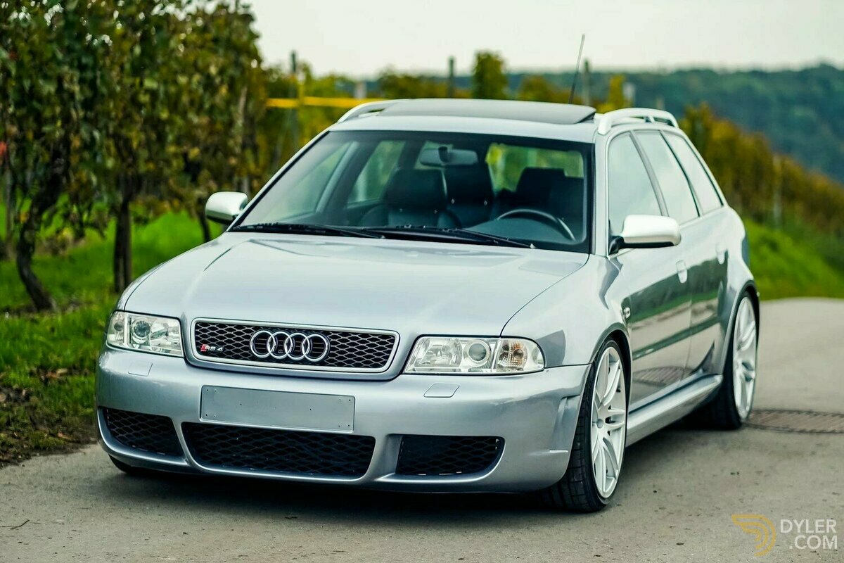 2001 Audi RS4 B5, foto 2