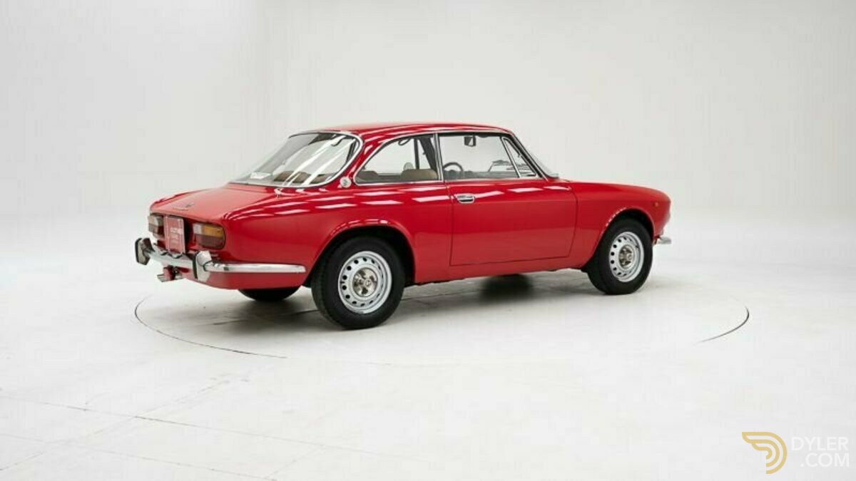 1974 Alfa Romeo 2000, foto 3