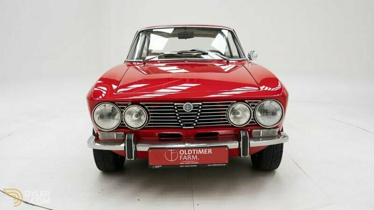 1974 Alfa Romeo 2000, foto 1