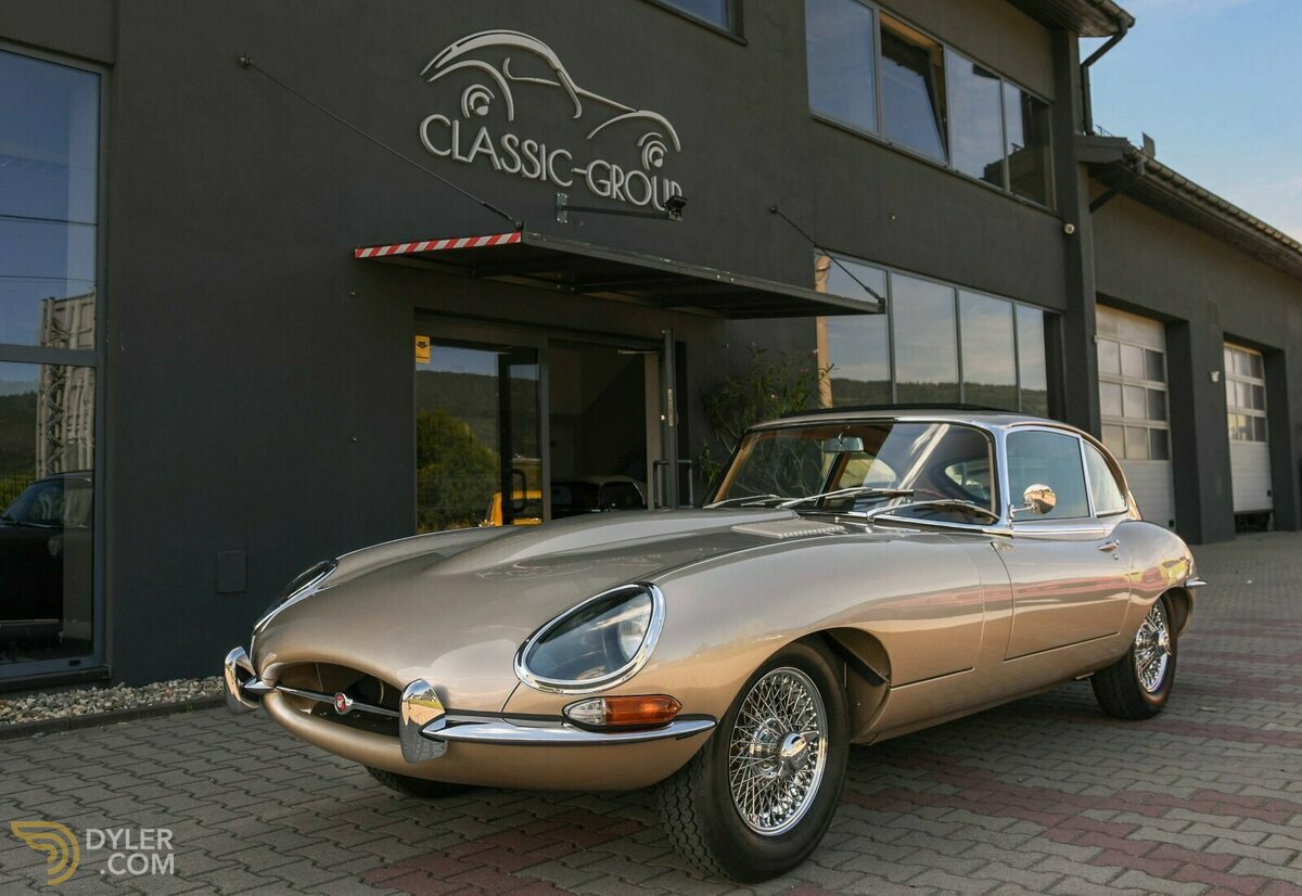 1966 Jaguar E-Type FHC 2+2, foto 3