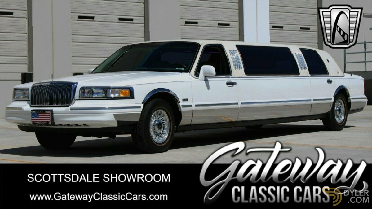 Classic 1996 Lincoln Town Car For Sale. Price 22 000 USD - Dyler