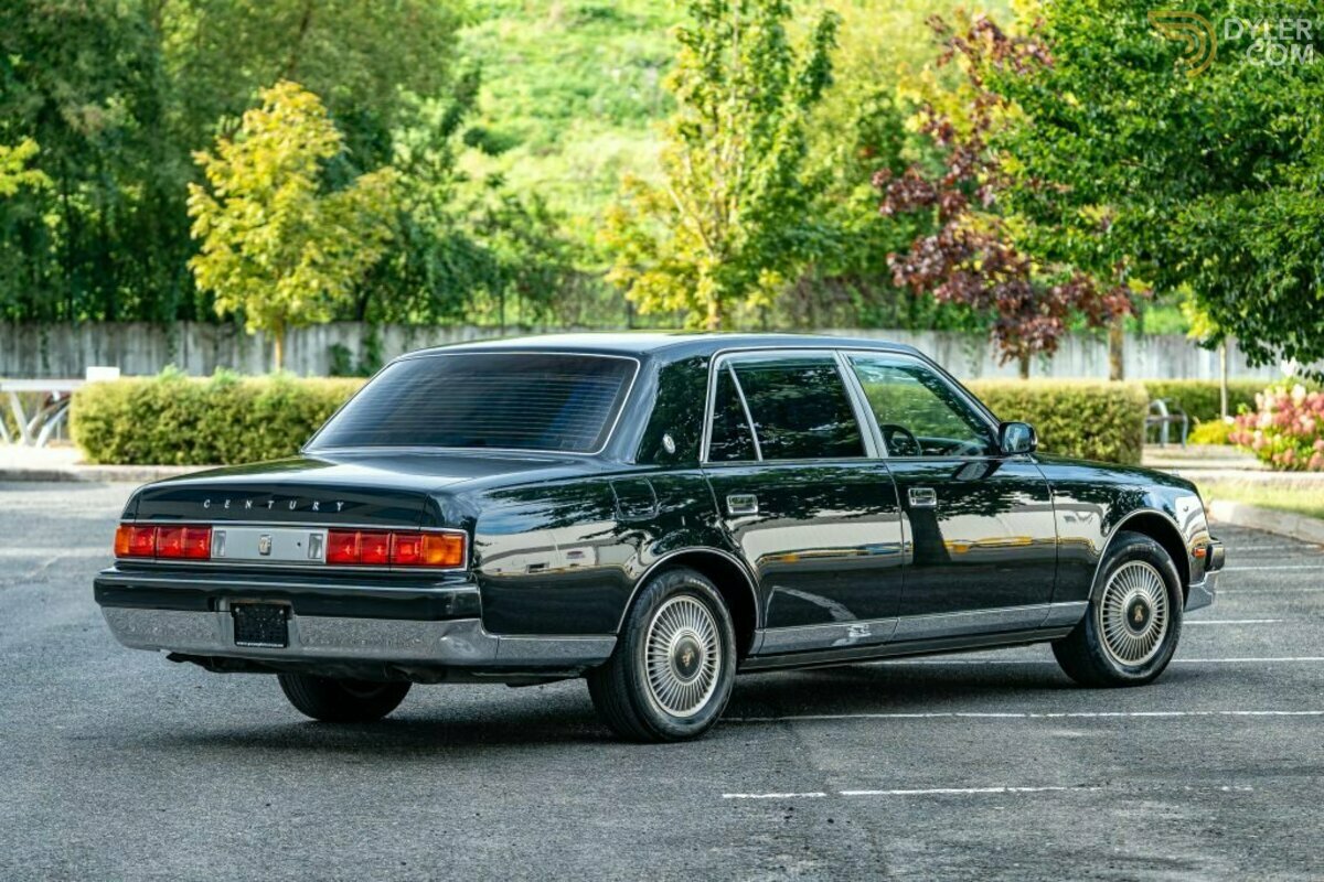 2000 Toyota Century, foto 2