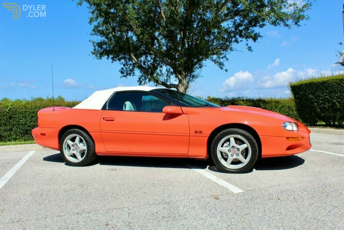 1999 Chevrolet Camaro Z28 with SS Performance Package, foto 5
