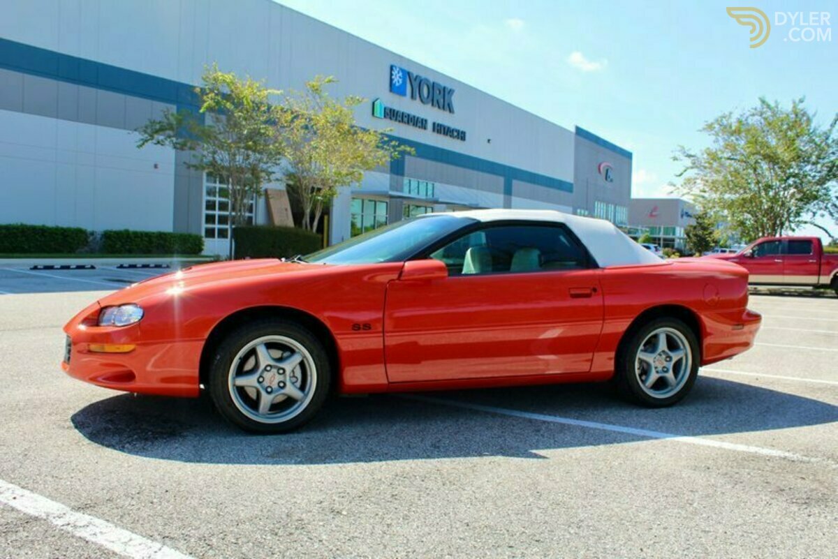 1999 Chevrolet Camaro Z28 with SS Performance Package, foto 10