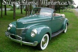 Ford Deluxe 1940 Green