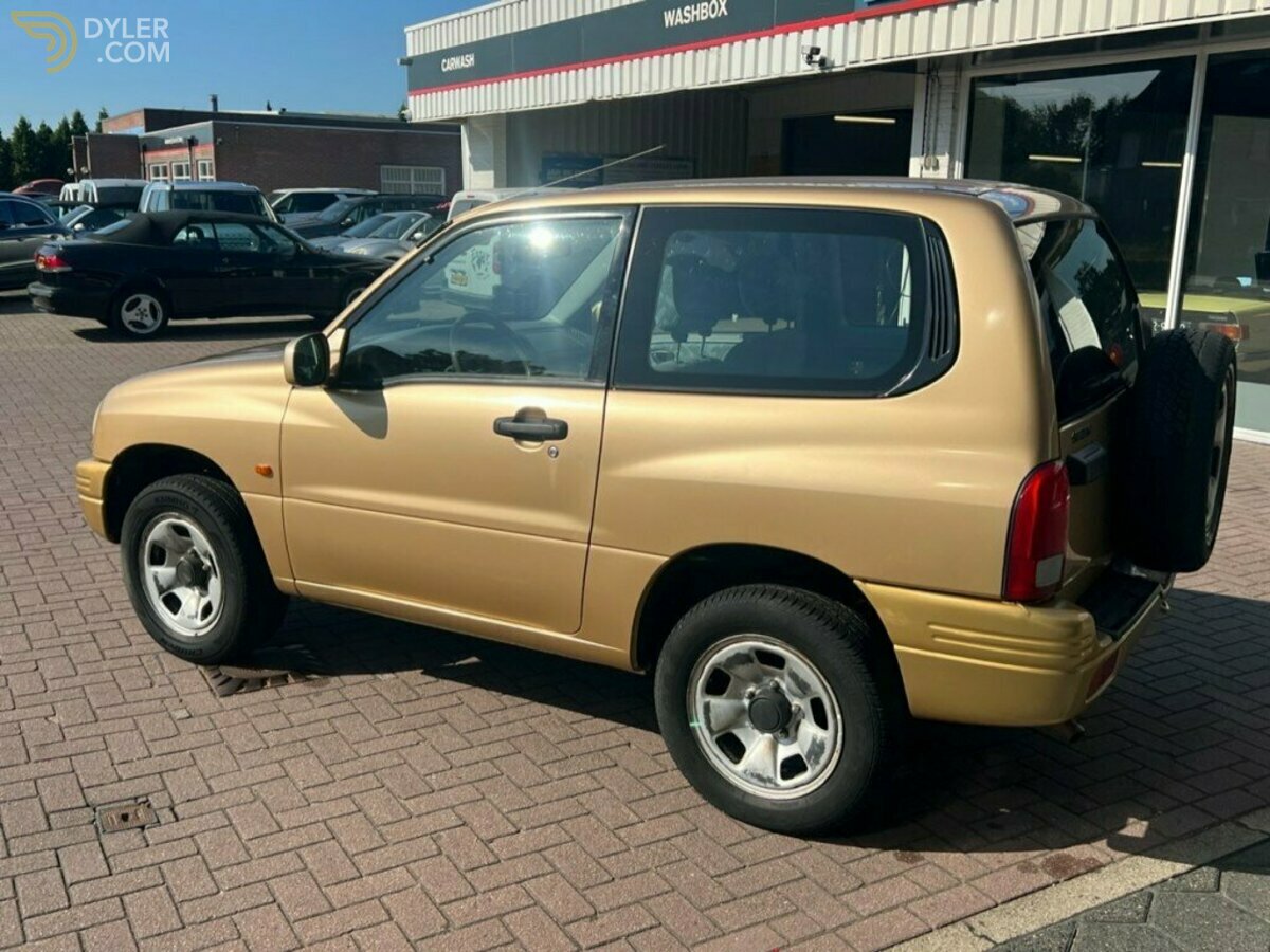 2000 Suzuki Grand Vitara 2.0 3drs 4x4 HANDBAK / AIRCO / NL-auto / 1e eigena, foto 2